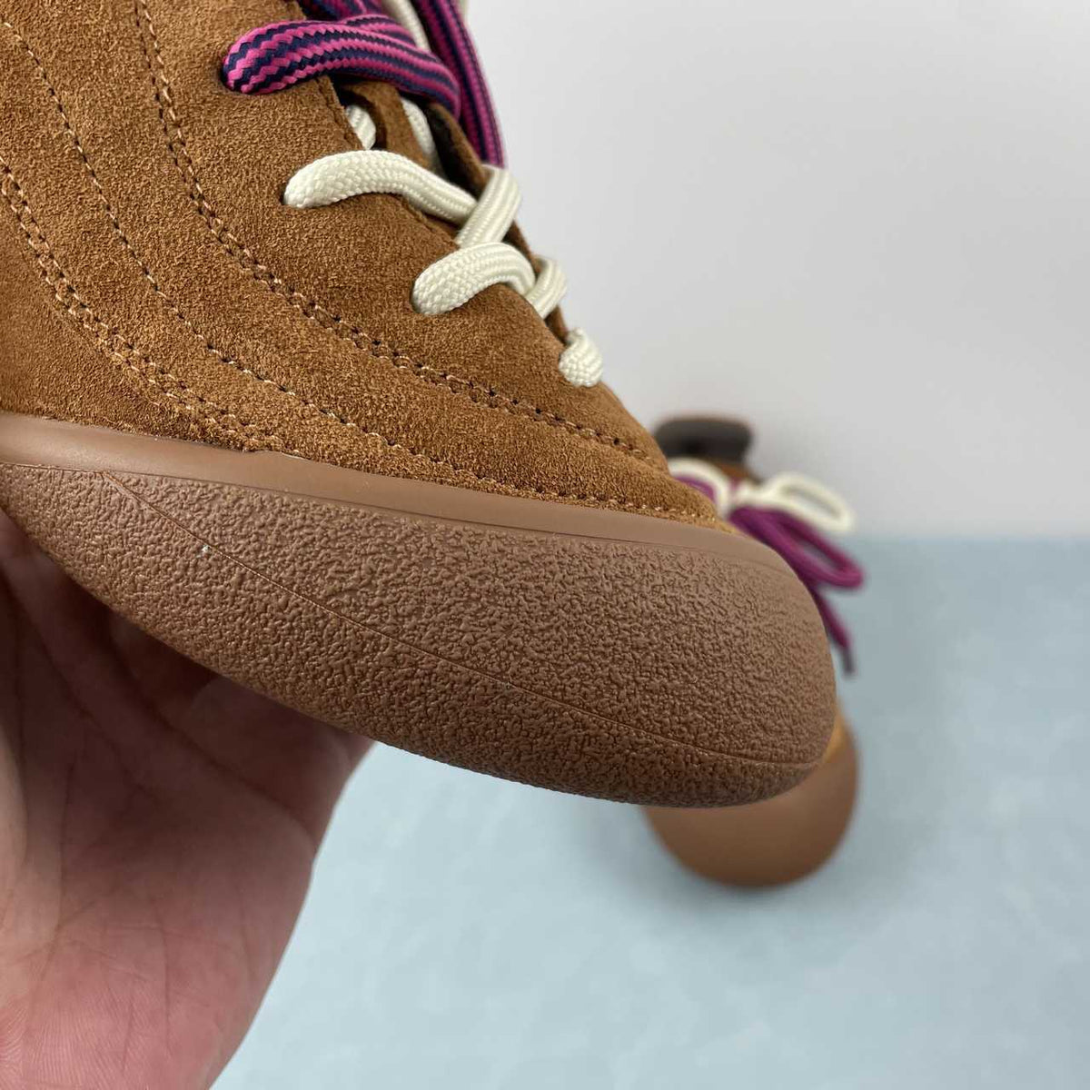 Alexander McQueen   Brown Low-Top Sneakers with Contrast Laces