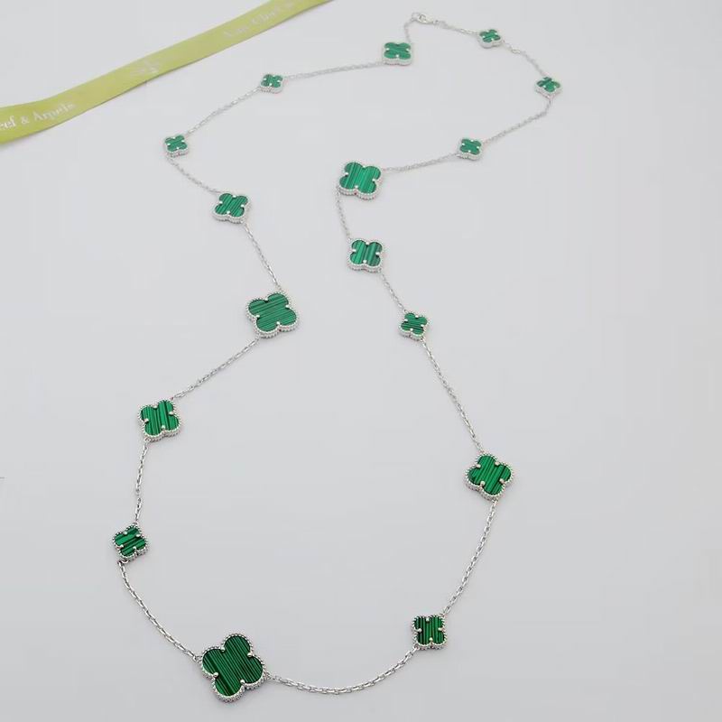 Van Cleef & Arpels Green Clover-Motif Long Necklace